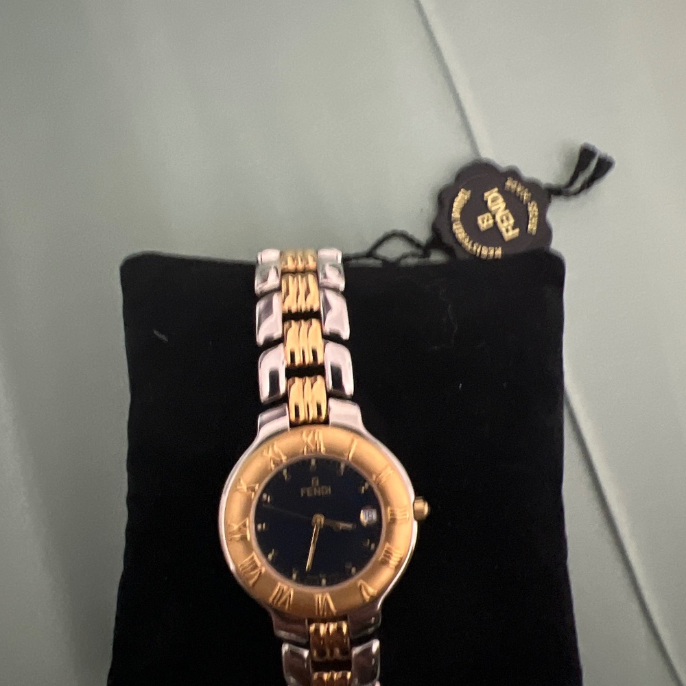Vintage fendi watch
